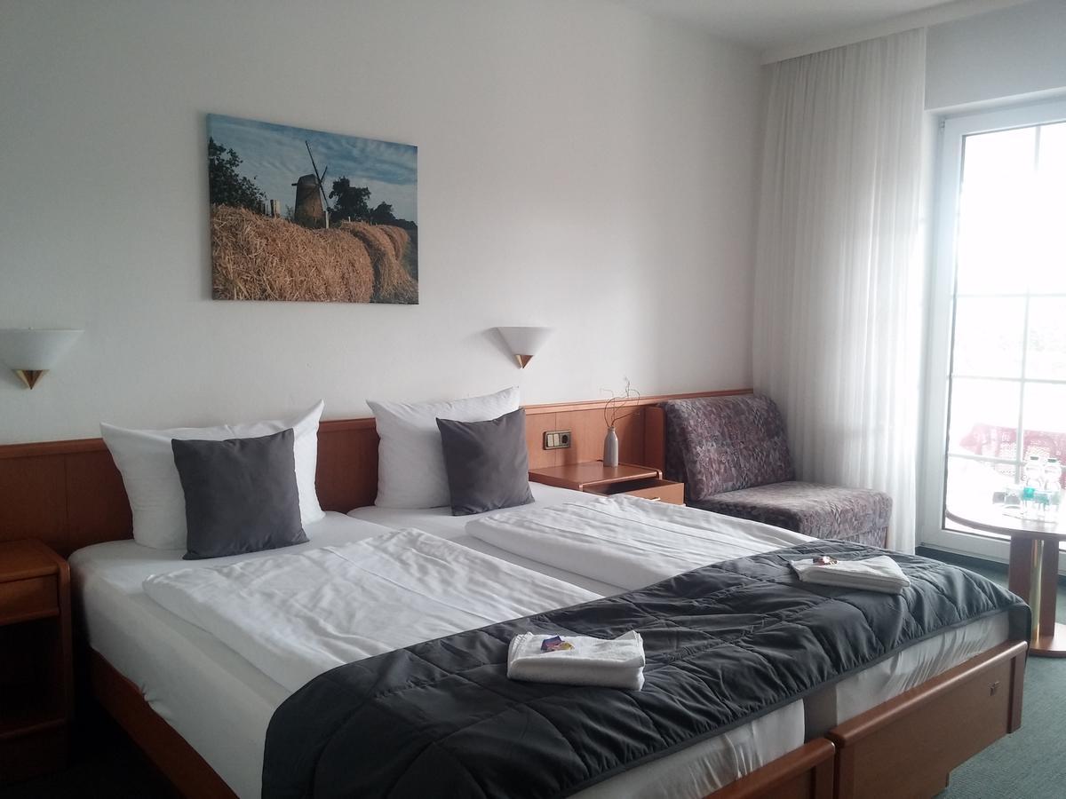 Dunkelforth Hotel Am Meilenstein מראה חיצוני תמונה